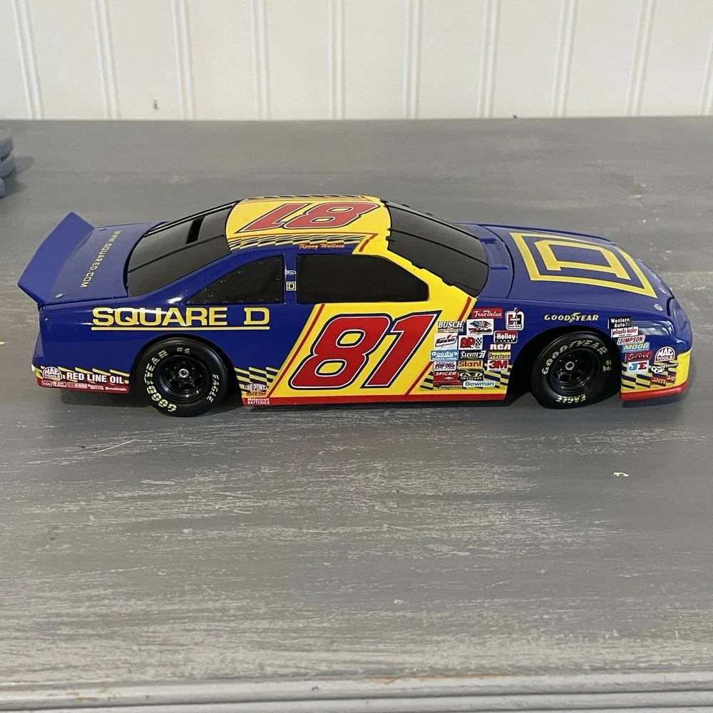 Kenny Wallace #81 Square D Racing 1997 Thunderbird ‎ 1:24 Action Diecast NIB